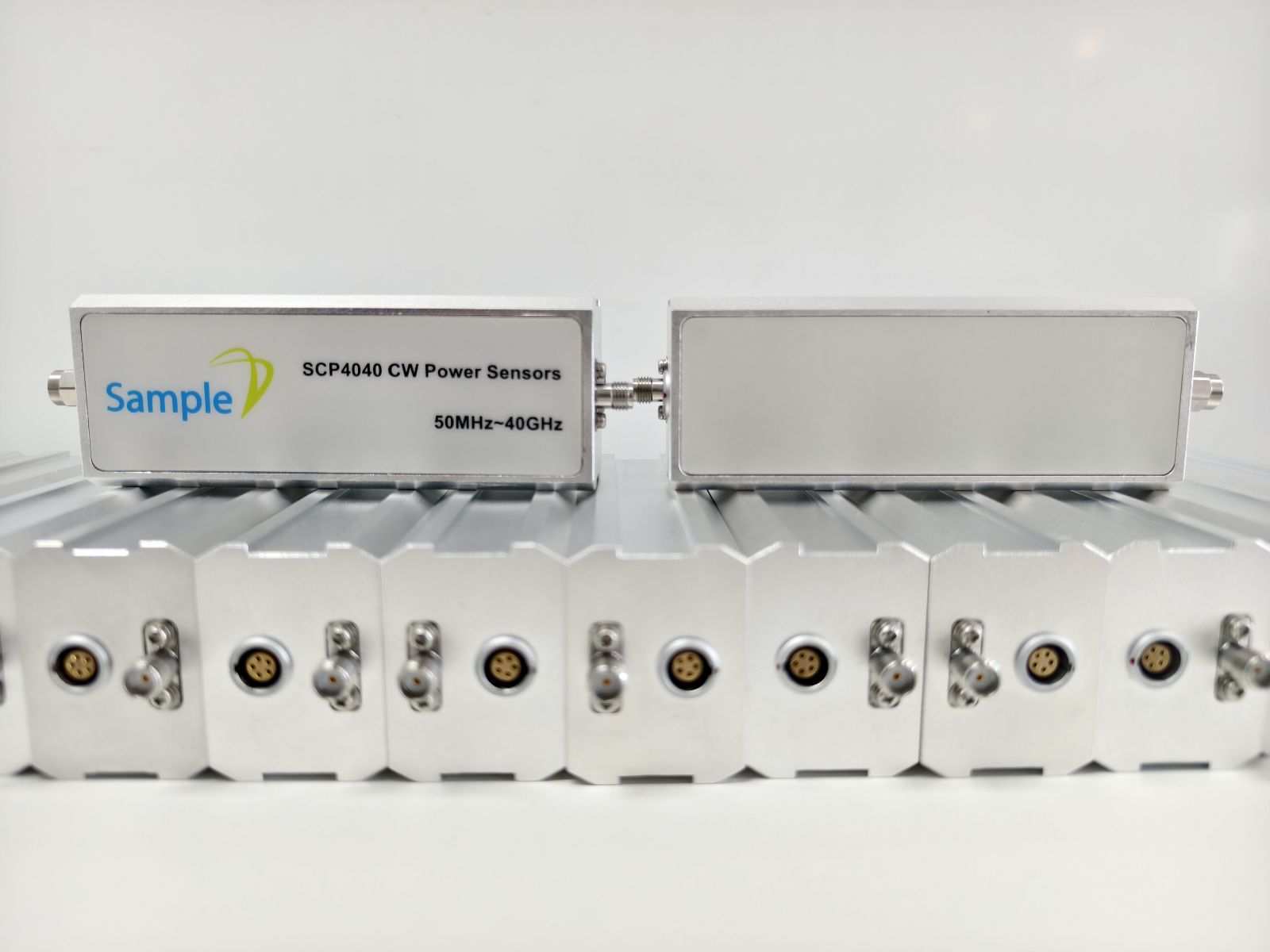 SCP4000系列4kHz至40GHz连续波平均功率计