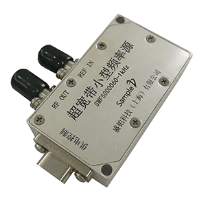SWFS000060 25MHZ~6GHZ超宽带低相噪小型频率源模块